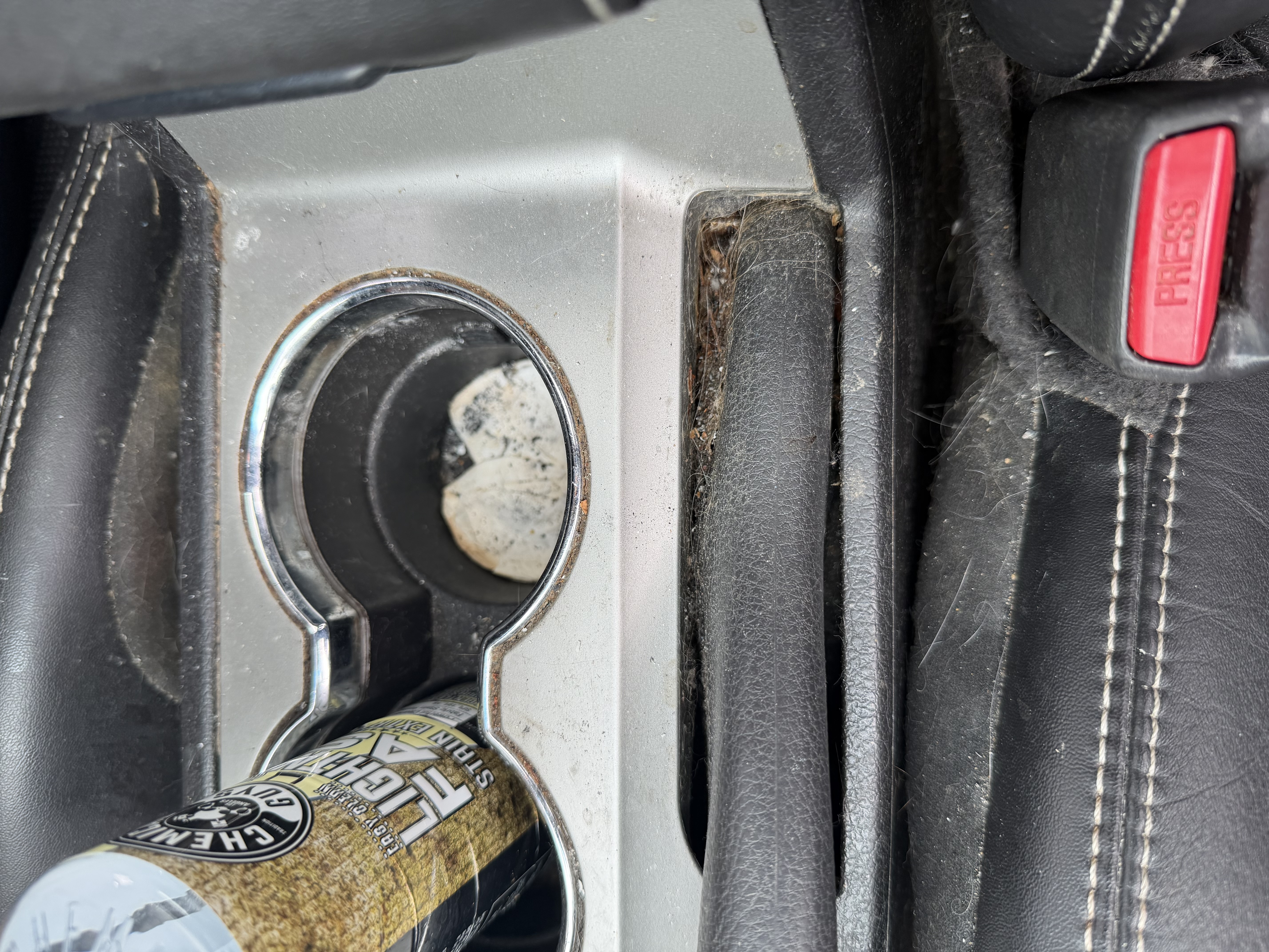 Vehicle interior before detailing